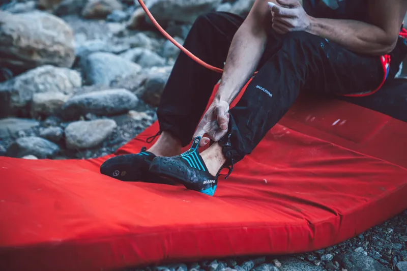 Scarpa Instinct S Climbing Shoes - Black-Azure-10